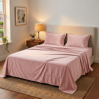 Mauve Aura Velvet Bedsheet (Soft Pink)